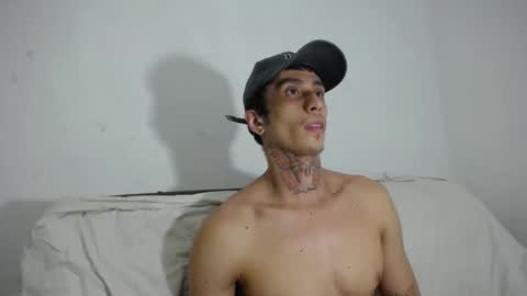 Snapshot of ostbot chatting on February 24, 3:12 am ostman online show from February 24, 3:12 am