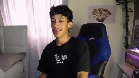 Snapshot of ostin_18hot chatting on September 16, 6:31 pm ostin 18hot online show from September 16, 6:31 pm