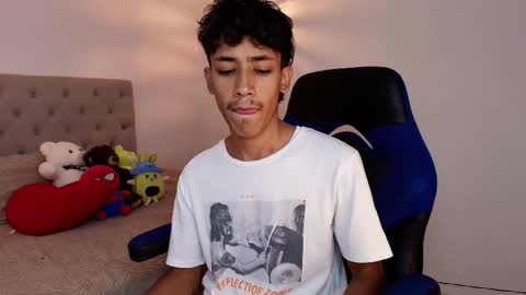 Snapshot of ostin_18hot chatting on October 9, 1:14 am ostin 18hot online show from October 9, 1:14 am