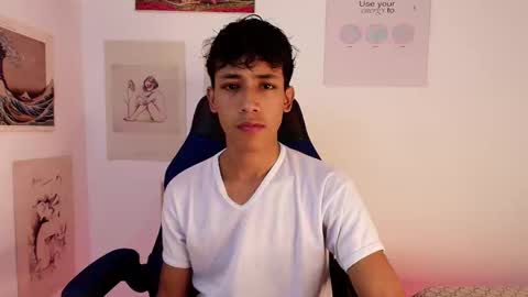 Snapshot of ostin_18hot chatting on October 29, 2:47 am ostin 18hot online show from October 29, 2:47 am