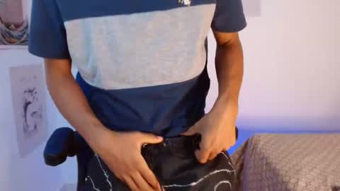 Snapshot of ostin_18hot chatting on October 30, 2:13 am ostin 18hot online show from October 30, 2:13 am