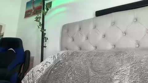 ostin 18hot online show from May 9, 5:01 am
