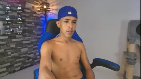 ostin 18hot online show from June 1, 8:32 pm