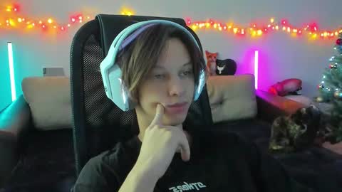 Ostin online show from December 15, 6:39 am