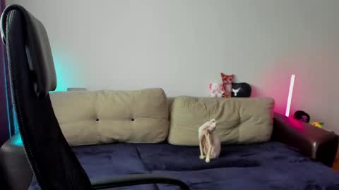 Snapshot of ostin_meoww chatting on March 26, 4:07 am Ostin online show from March 26, 4:07 am