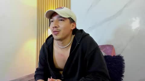 Otto Andrew online show from February 10, 7:29 pm