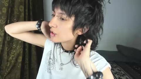 Otto 3 online show from March 2, 11:55 pm