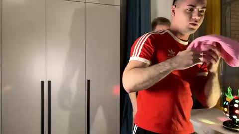 Snapshot of oukorok chatting on January 8, 3:58 pm Oukorok online show from January 8, 3:58 pm