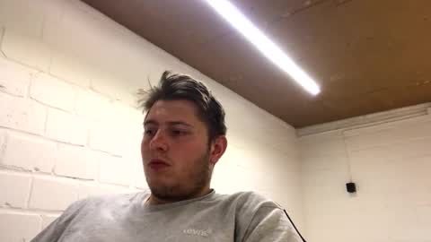 outflayd online show from March 3, 10:59 pm