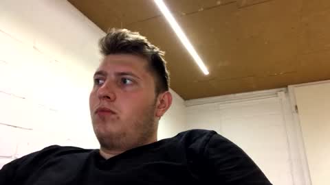 outflayd online show from April 14, 10:43 am