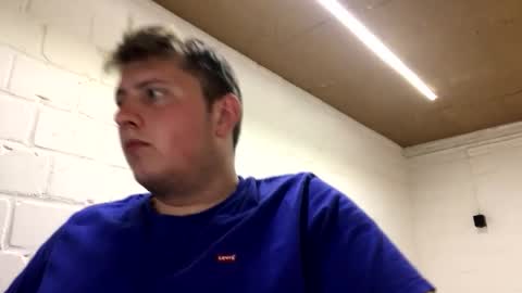 outflayd online show from April 21, 10:34 pm