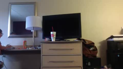 Snapshot of outkast8033 chatting on December 20, 6:48 pm Dude online show from December 20, 6:48 pm