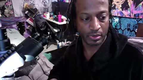 Snapshot of outkast8033 chatting on April 9, 11:04 am Dude online show from April 9, 11:04 am