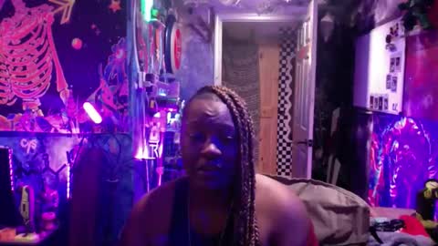 Snapshot of outkast8033 chatting on June 7, 7:12 am Dude online show from June 7, 7:12 am