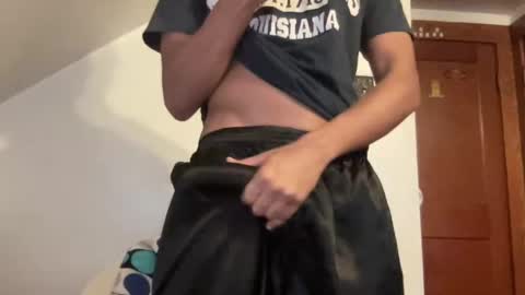 Snapshot of outofhisleague_ chatting on November 6, 3:46 pm outofhisleague_ online show from November 6, 3:46 pm