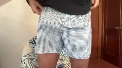 Snapshot of outofhisleague_ chatting on March 2, 3:41 pm outofhisleague_ online show from March 2, 3:41 pm