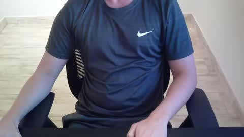 Snapshot of outroemail1807 chatting on March 2, 9:43 pm outroemail1807 online show from March 2, 9:43 pm