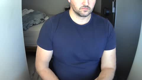 Snapshot of outside1991 chatting on December 28, 4:51 am outside1991 online show from December 28, 4:51 am