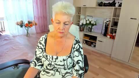 Alla online show from June 8, 11:10 am