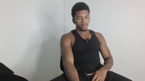 Snapshot of owen_222 chatting on December 17, 1:11 am Owen online show from December 17, 1:11 am