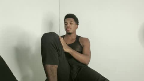 Snapshot of owen_222 chatting on December 19, 4:52 am Owen online show from December 19, 4:52 am