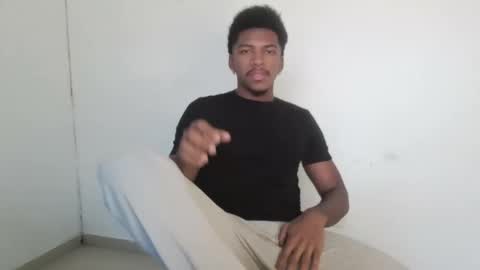 Snapshot of owen_222 chatting on March 14, 8:25 pm Owen online show from March 14, 8:25 pm