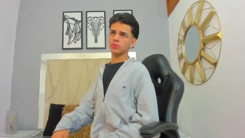 Snapshot of owen__johnson chatting on September 11, 11:32 am Owen Johnson online show from September 11, 11:32 am