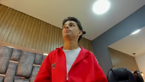 Snapshot of owen__johnson chatting on April 21, 11:38 am Owen Johnson online show from April 21, 11:38 am