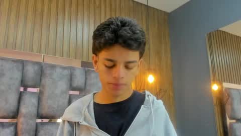 Snapshot of owen__johnson chatting on April 25, 11:24 am Owen Johnson online show from April 25, 11:24 am