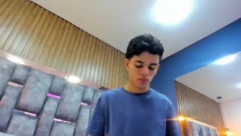 Snapshot of owen__johnson chatting on July 17, 11:17 am Owen Johnson online show from July 17, 11:17 am