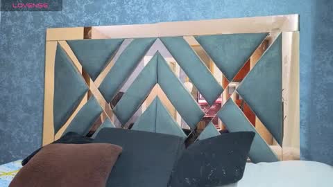 owen desmond online show from October 12, 2:43 am