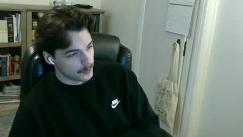 Snapshot of owenflag chatting on February 18, 3:52 pm Owen online show from February 18, 3:52 pm