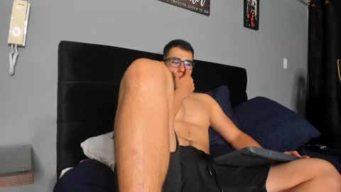 Owen online show from December 1, 11:58 pm