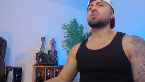 Snapshot of owenmaximus814 chatting on October 24, 11:12 pm Maximus Owen online show from October 24, 11:12 pm