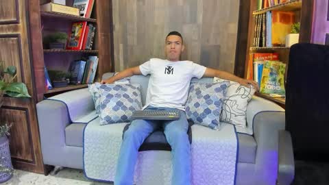 Owen online show from September 10, 11:43 am