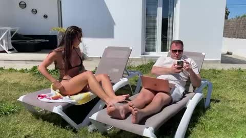 Snapshot of owlyfuns chatting on April 4, 11:51 am owlyfuns online show from April 4, 11:51 am