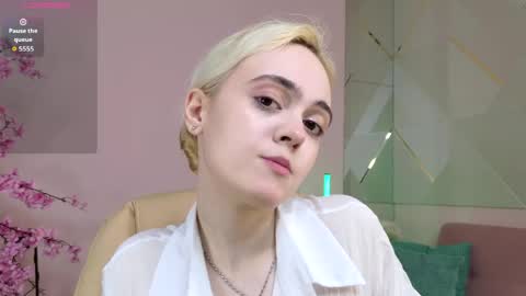 Snapshot of oxcy_live chatting on March 29, 5:29 am Oxcy online show from March 29, 5:29 am