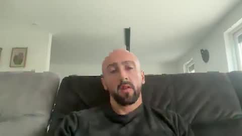 oxlade59 online show from October 27, 4:00 pm