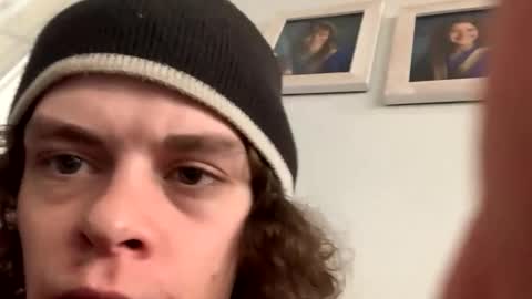 Snapshot of ozzy727 chatting on February 22, 12:12 am ozzy727 online show from February 22, 12:12 am