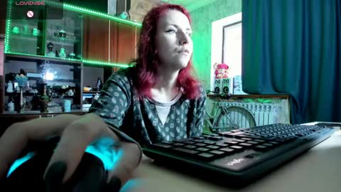 Ella online show from January 18, 7:07 am