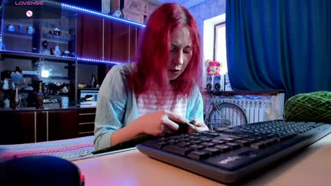 Ella online show from January 21, 6:33 am