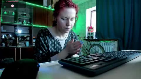 Ella online show from February 9, 6:11 am