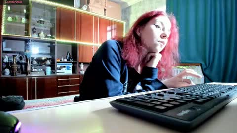 Ella online show from February 22, 6:28 am