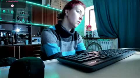 Ella online show from March 3, 6:15 am