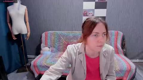 Ella online show from October 10, 8:13 am