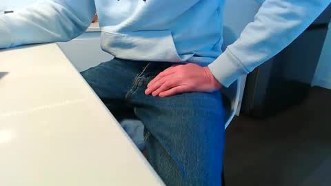 pablo19692017 online show from March 24, 9:47 am