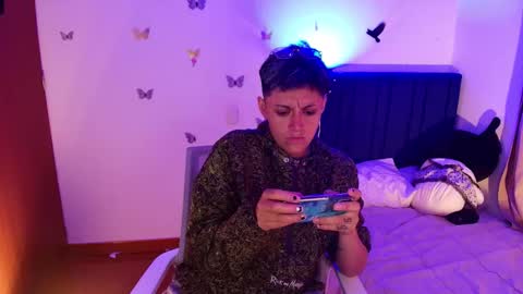 Fernanda online show from November 25, 8:03 am