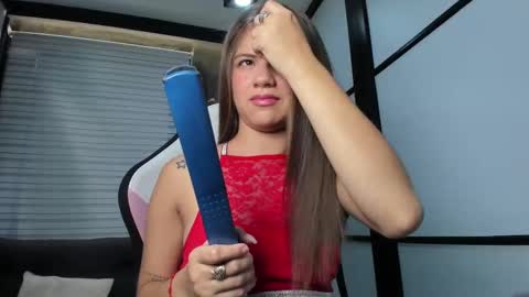 Paige online show from February 25, 9:02 pm