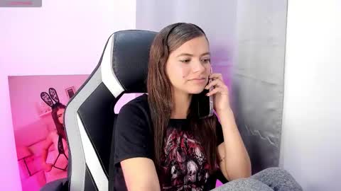 Paige online show from November 25, 3:17 am