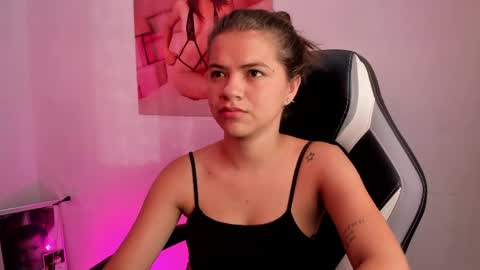 Snapshot of paigejayden chatting on April 20, 10:22 pm Paige online show from April 20, 10:22 pm